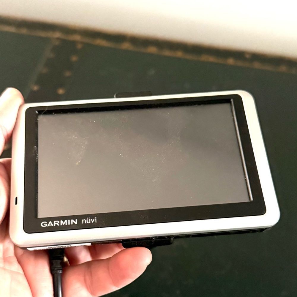 Garmin Nuvi 1300 Portable Navigation, GPS